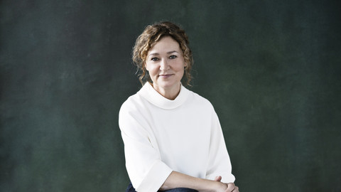 Portræt af direktør Annegrete Juul